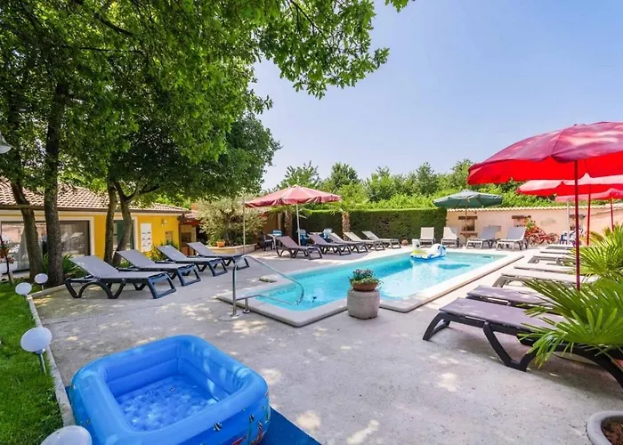 In With Terrace, Air Conditioning, W-lan, Washing Machine 4928-11 펜션