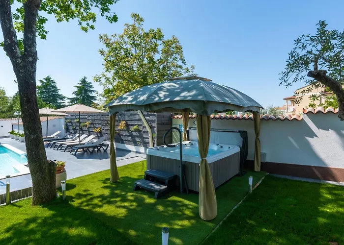 In With Terrace, Air Conditioning, W-lan, Washing Machine 4928-11 펜션