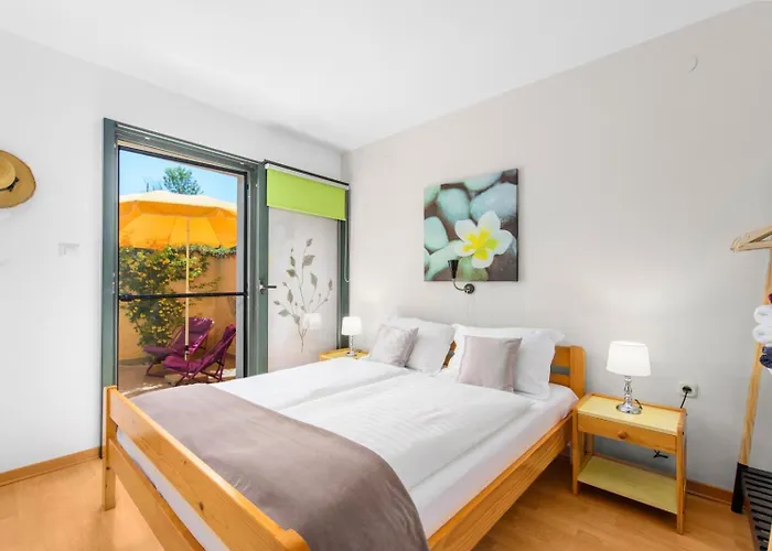 In With Terrace, Air Conditioning, W-lan, Washing Machine 4928-11 * 포레치