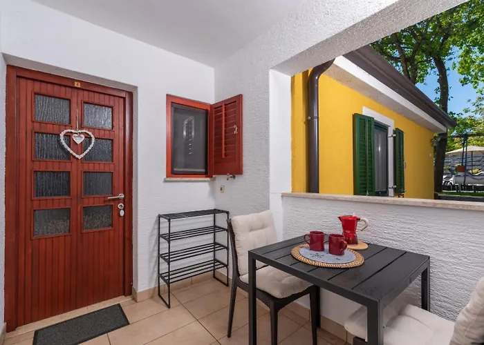 펜션 In With Terrace, Air Conditioning, W-lan, Washing Machine 4928-11 *